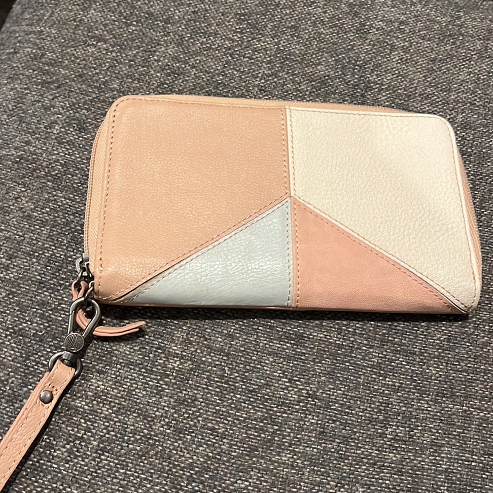 NWOT The Sak Blush Pink Wristlet Wallet